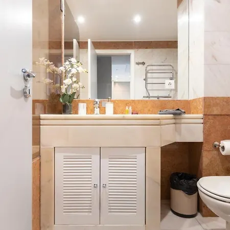 Plum Guide - Epidote Apartamento Lisboa
