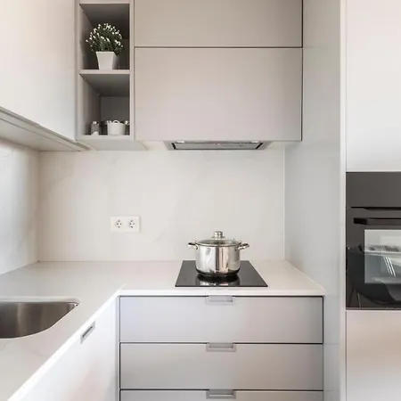 Apartment Plum Guide - Epidote Lisbon