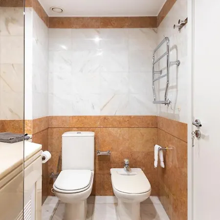Apartment Plum Guide - Epidote Lisbon
